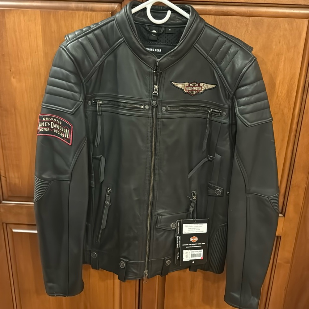 Limited Edition Harley Davidson Leather Riding Gear unisex NWT